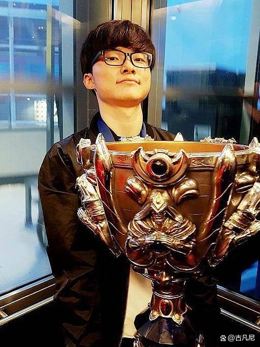 c7娱乐Faker新星势不可挡表现惊艳，DWG未来可期！的简单介绍